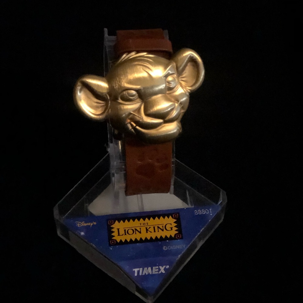 Lion King Timex watch - Picture 2 of 4